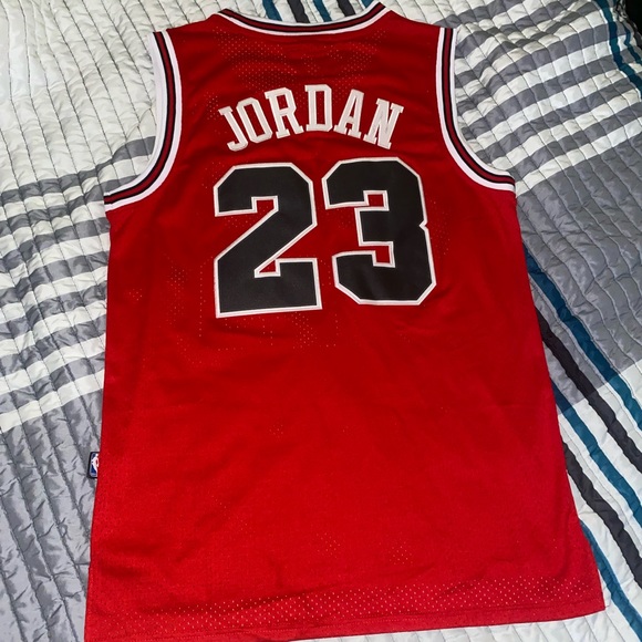 Michael Jordan jersey size small great condition - Picture 2 of 2